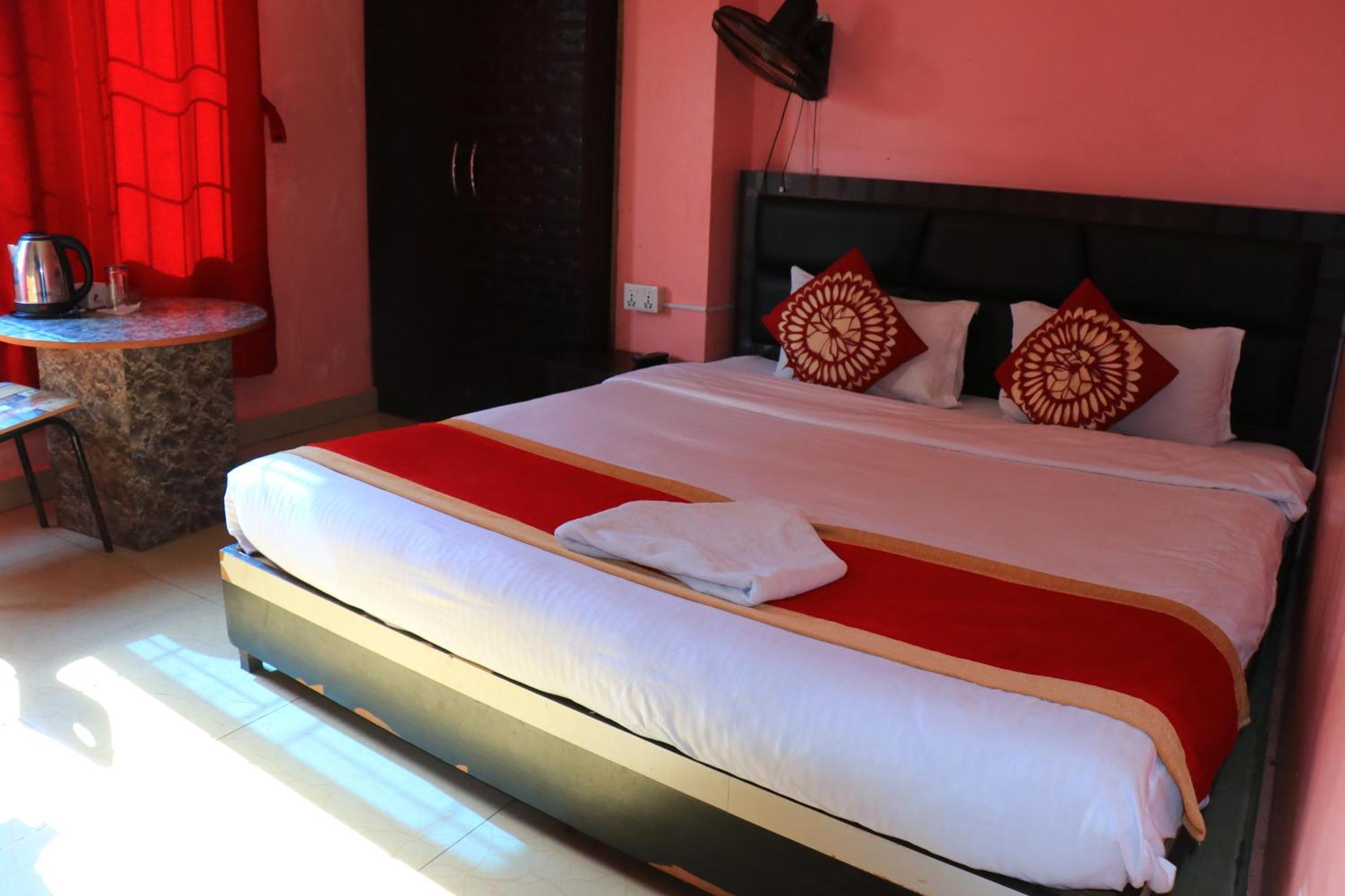 Hotel Megha Heritage Surkhet Ngoại thất bức ảnh