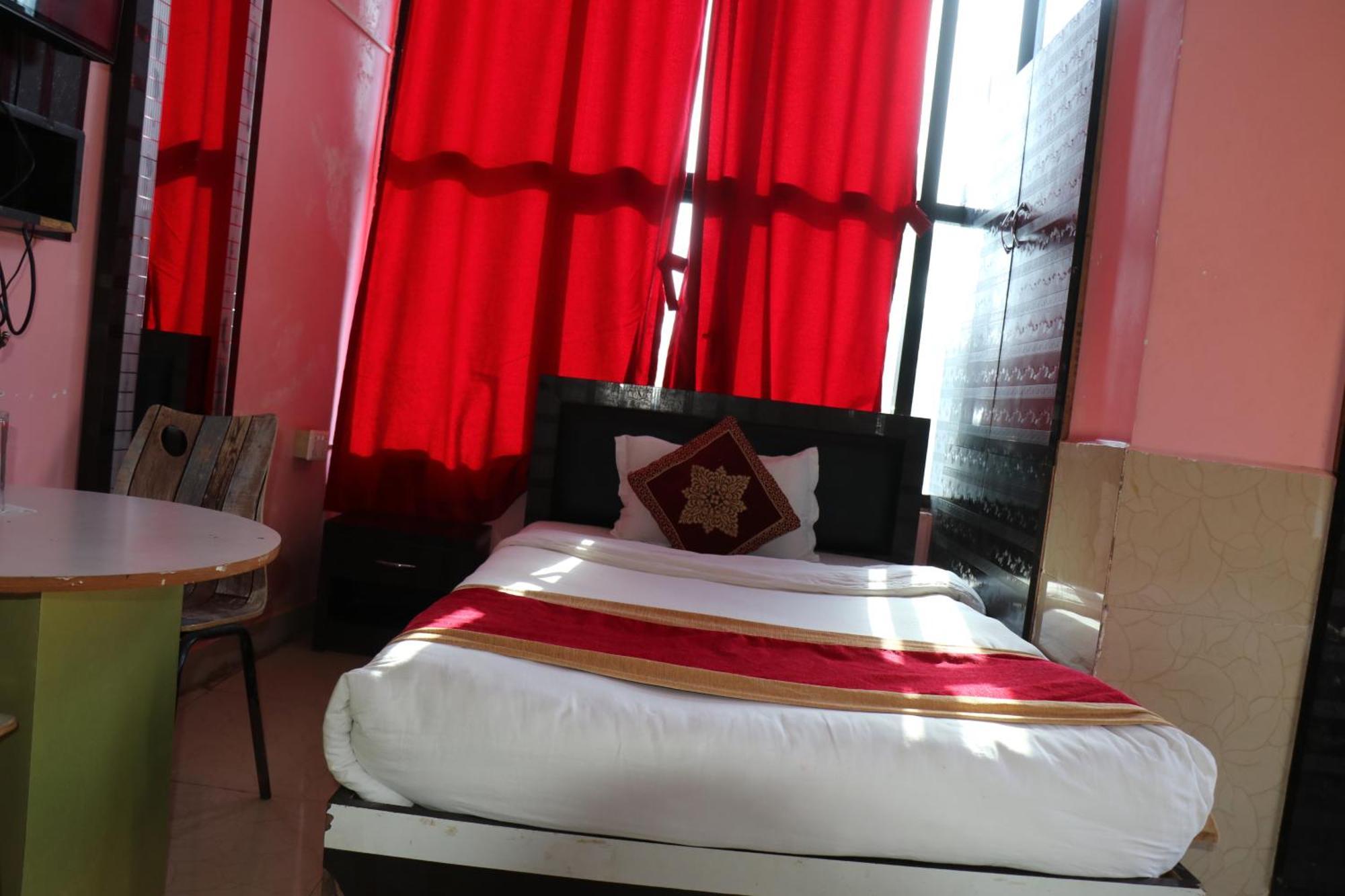 Hotel Megha Heritage Surkhet Ngoại thất bức ảnh